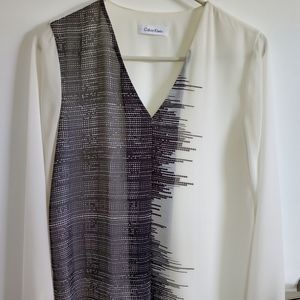 Calvin Klein v-neck blouse size small
